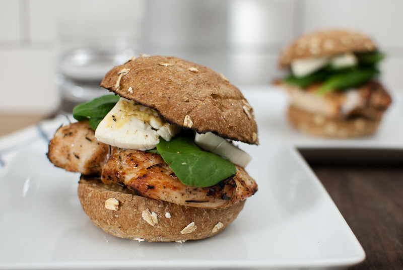 grilled chicken burger with brie